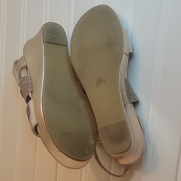 Kenneth Cole reaction wedge sandals - Picture 6 of 6